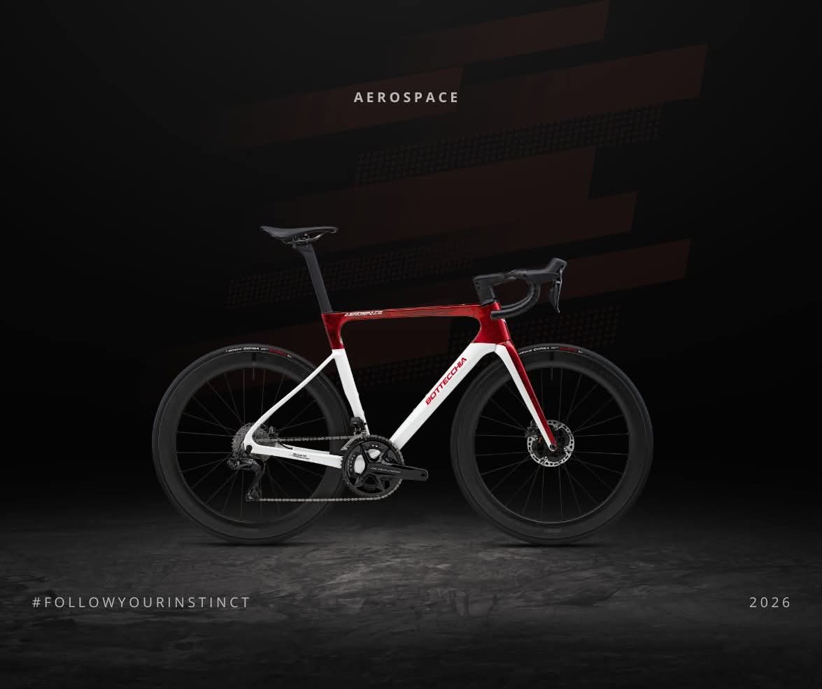 Aerospace Red Ice crack and white
